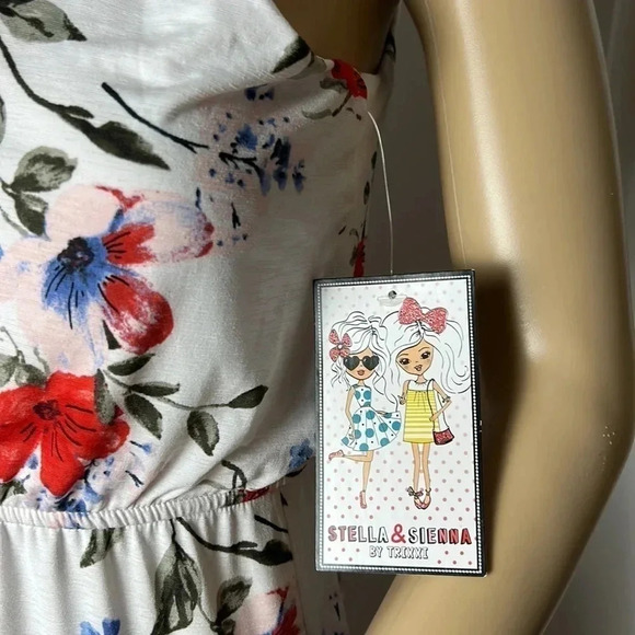 STELLA & SIENNA BY TRIXXI floral maxi dress.halter neck,cut out,cinched waist - Picture 4 of 14